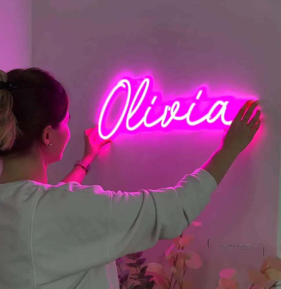 Glowyourname: Gepersonaliseerd Led Neon Naambord – Unieke Wanddecoratie Op Maat